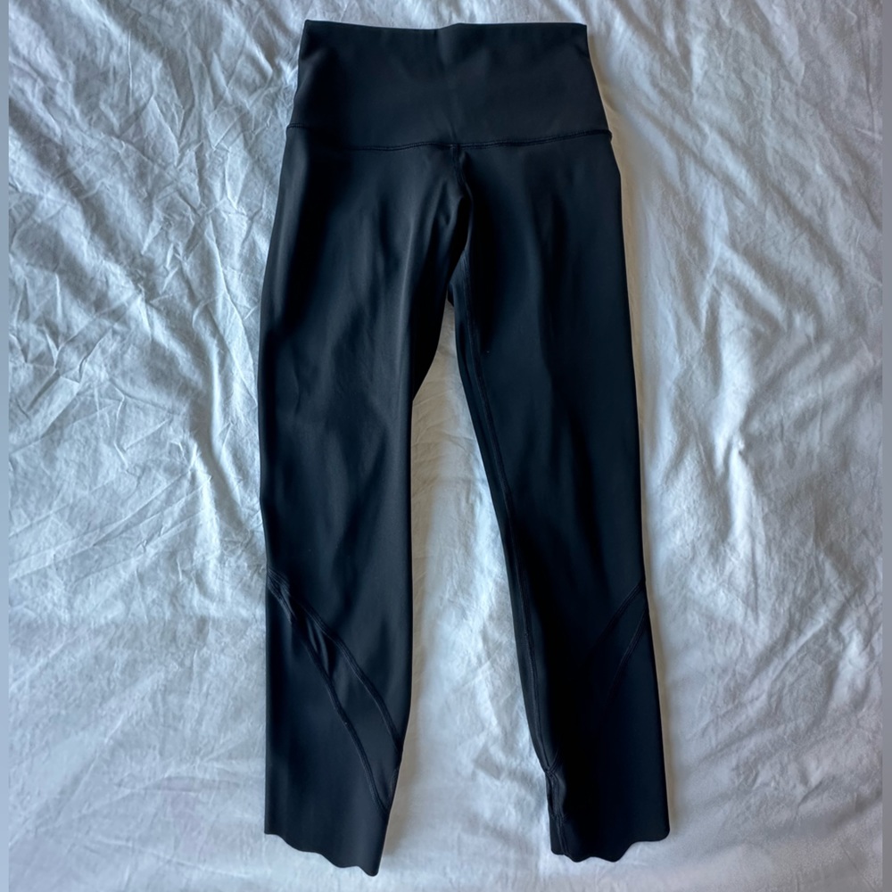 Lululemon Wonder Under Scalloped Hem Leggings